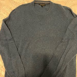 BR crew neck sweater